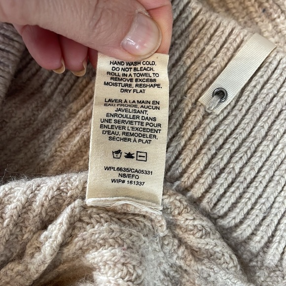 WOOLRICH Pullover Sweater Medium - Picture 8 of 8